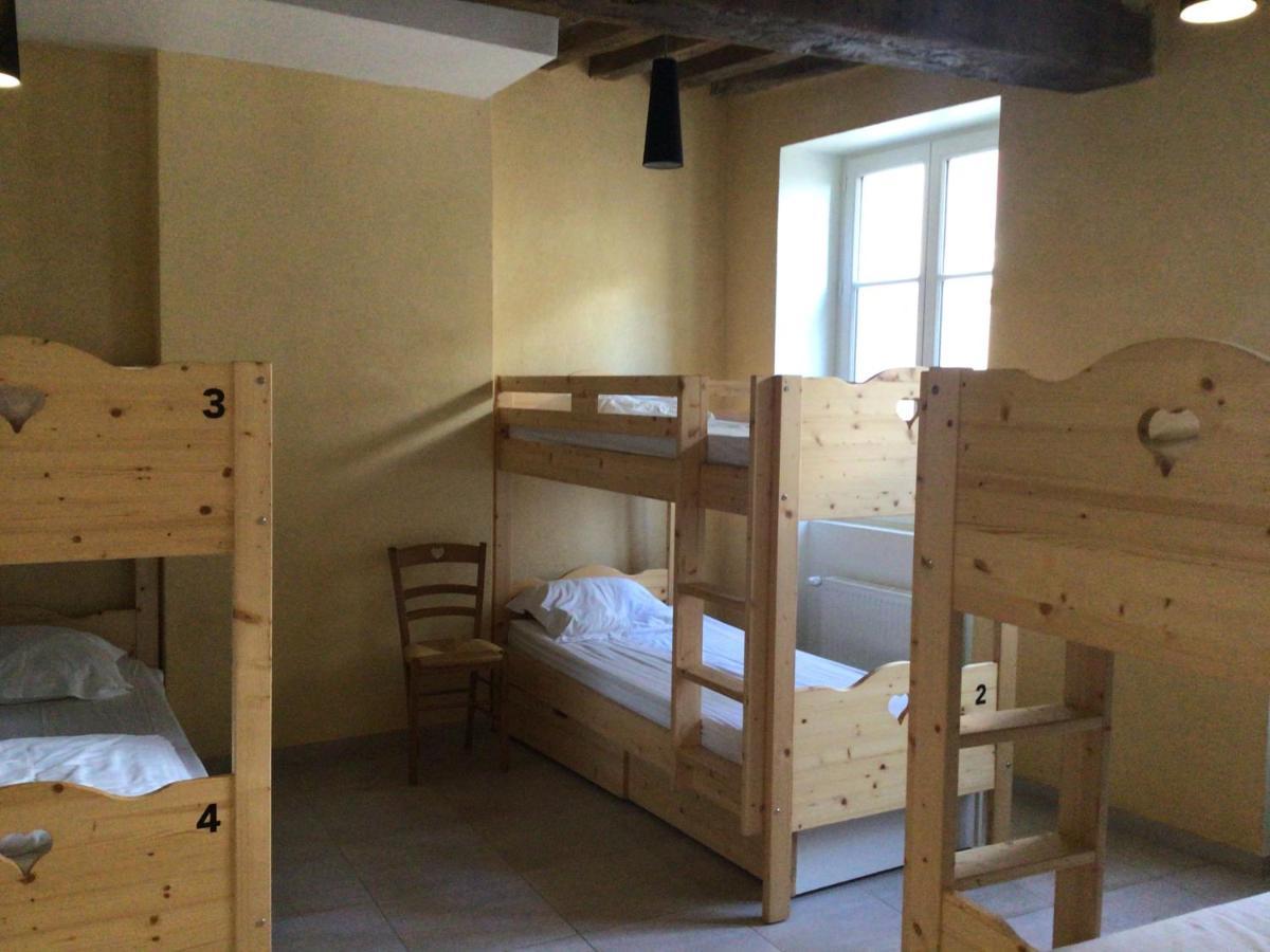 L'Auberge De Треньи Экстерьер фото