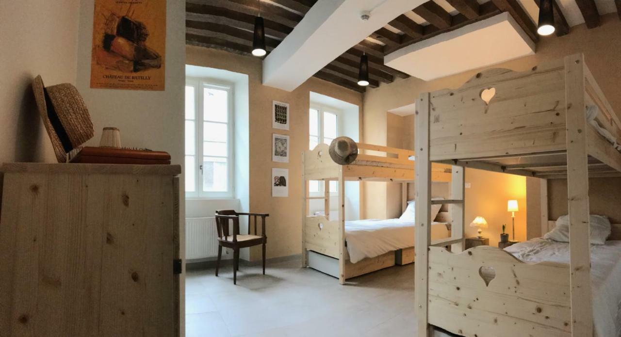 L'Auberge De Треньи Номер фото