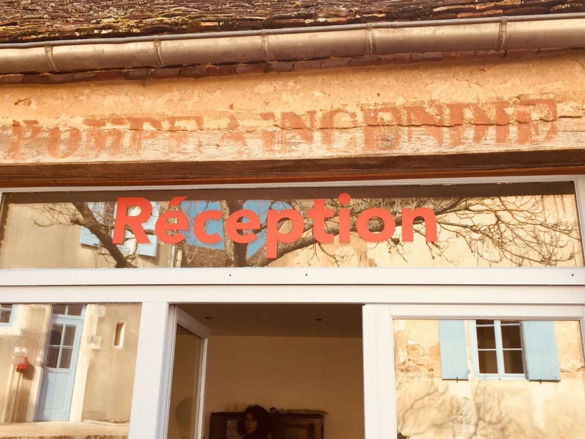 L'Auberge De Треньи Экстерьер фото